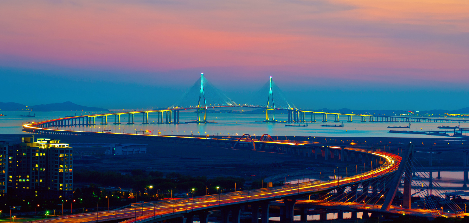 image of bridge in Incheon, South Korea at sunset