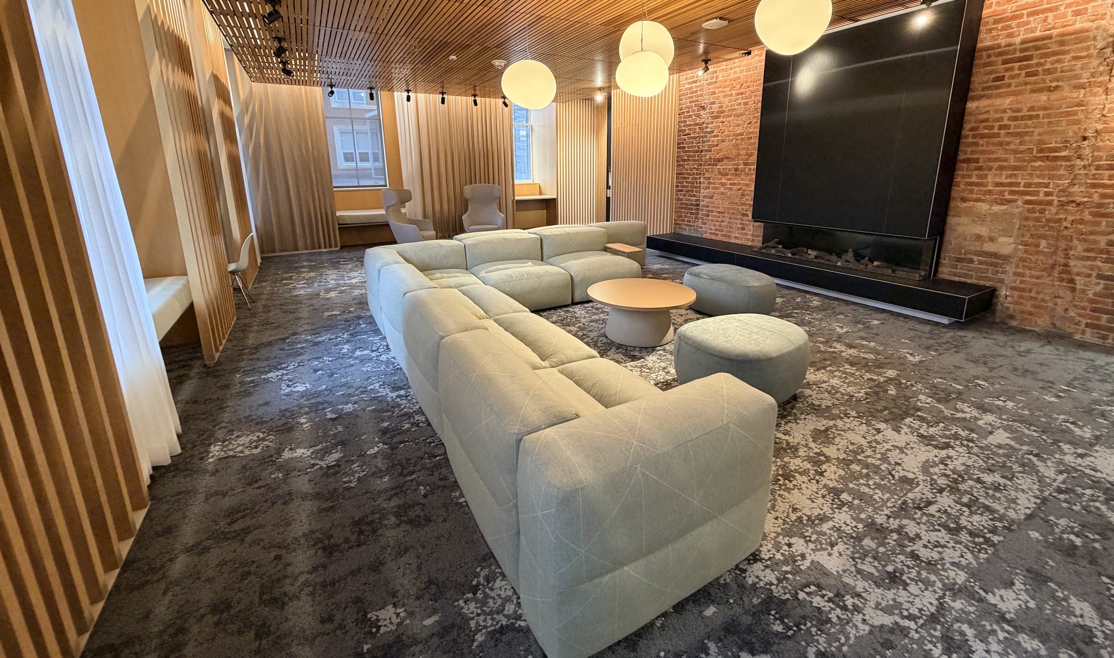 $_EscapeTool.xml(${imageAlt.value})